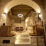Luvi Cave فندق 3*