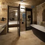 Hotell Luvi Cave 3*