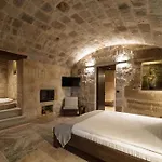 Luvi Cave Hotel 3*