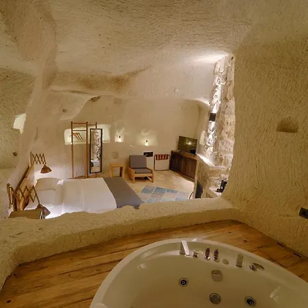 Hotel Luvi Cave