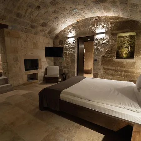 Hotel Luvi Cave