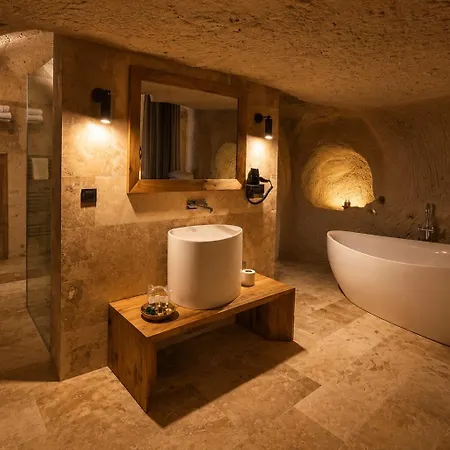 Hotel Luvi Cave 3*