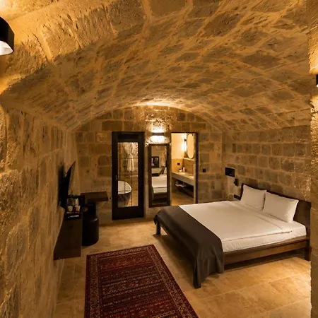 Luvi Cave