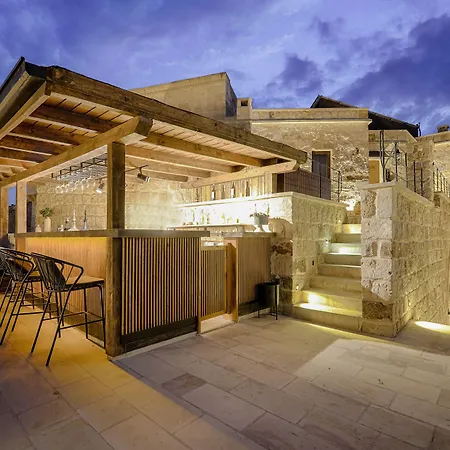 Hotel Luvi Cave
