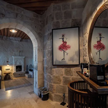 Hotel Luvi Cave 3*